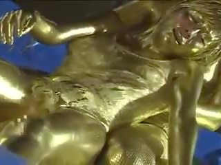 Królowa tortures złoto namalowany niewolnik