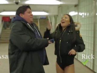 无 裤子 subway 骑 challenge 同 作为一个 晃 和 subway 生物