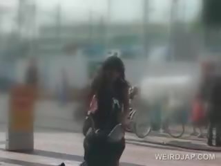 Japon anne kuliste femme fatale masturbates ile florida üzerinde onu bike